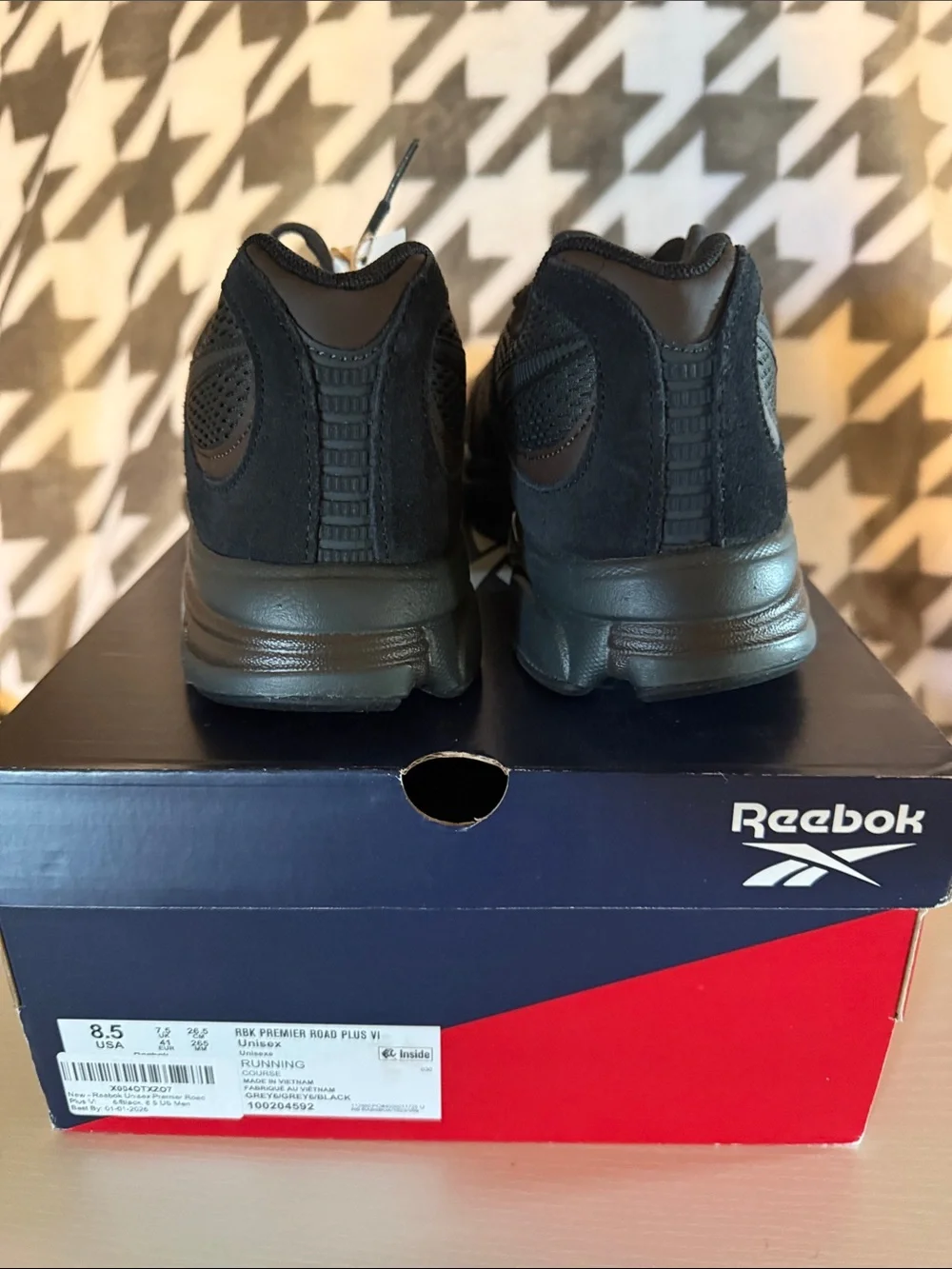 Reebok Men’s Black Athletic Running Shoes